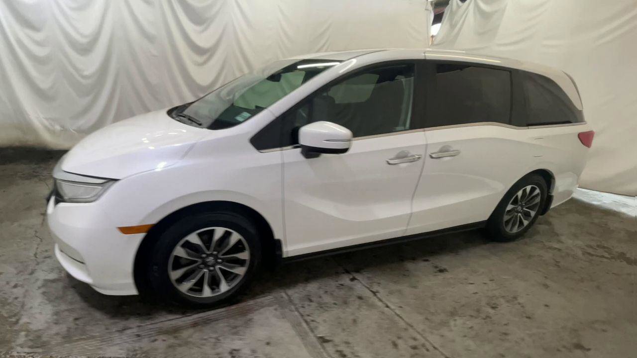 Certified 2024 Honda Odyssey EX-L image 4