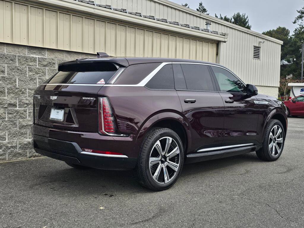 Used 2025 Cadillac Escalade IQ Luxury 2 image 8