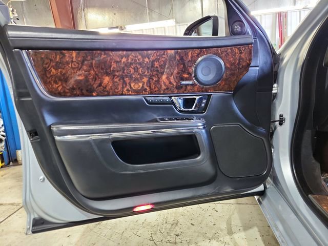 Used 2017 Jaguar XJ L Portfolio RWD image 19