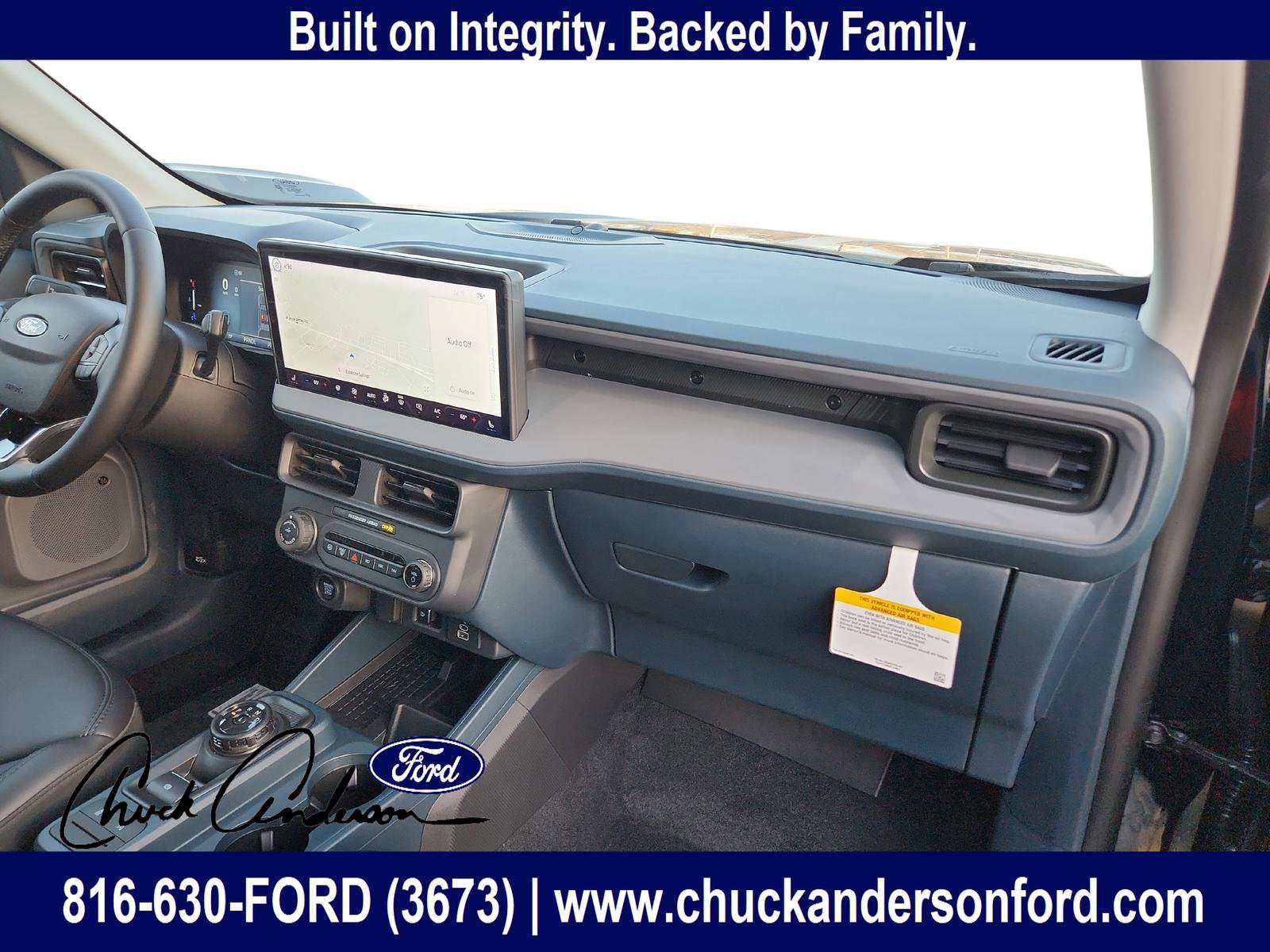 New 2025 Ford Maverick Lariat w/ Black Appearance Package image 23