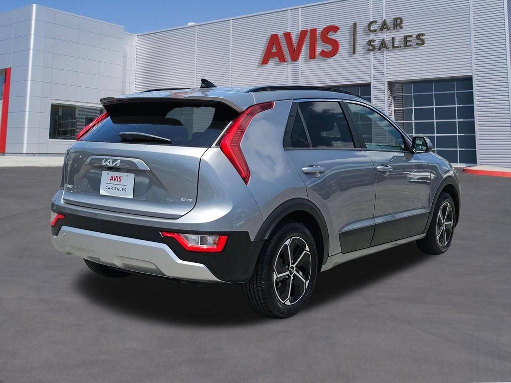 Used 2025 Kia Niro LX FWD image 6