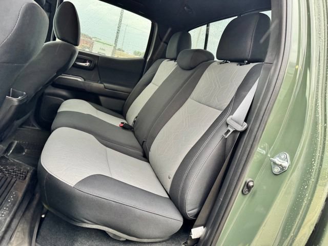 Used 2021 Toyota Tacoma TRD Sport AWD/4WD image 7