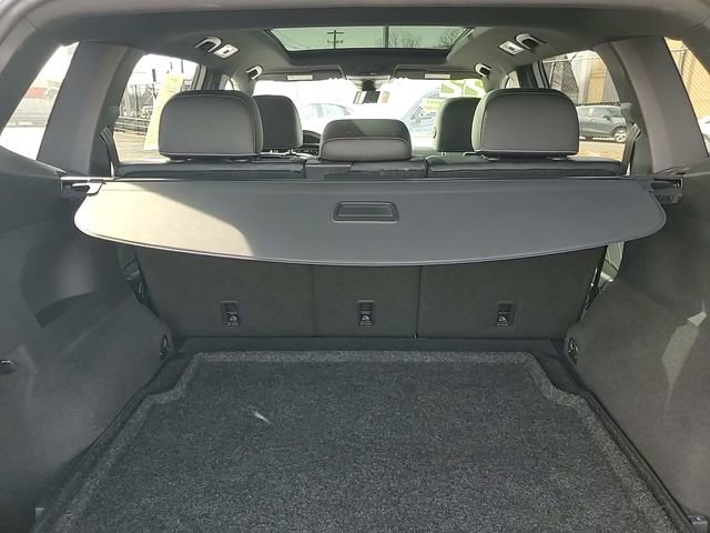 Used 2022 Volkswagen Tiguan SEL R-Line image 29