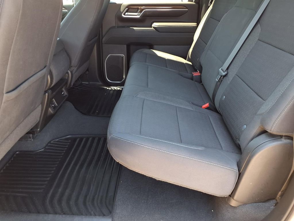 Used 2024 Chevrolet Silverado 2500 LT image 23