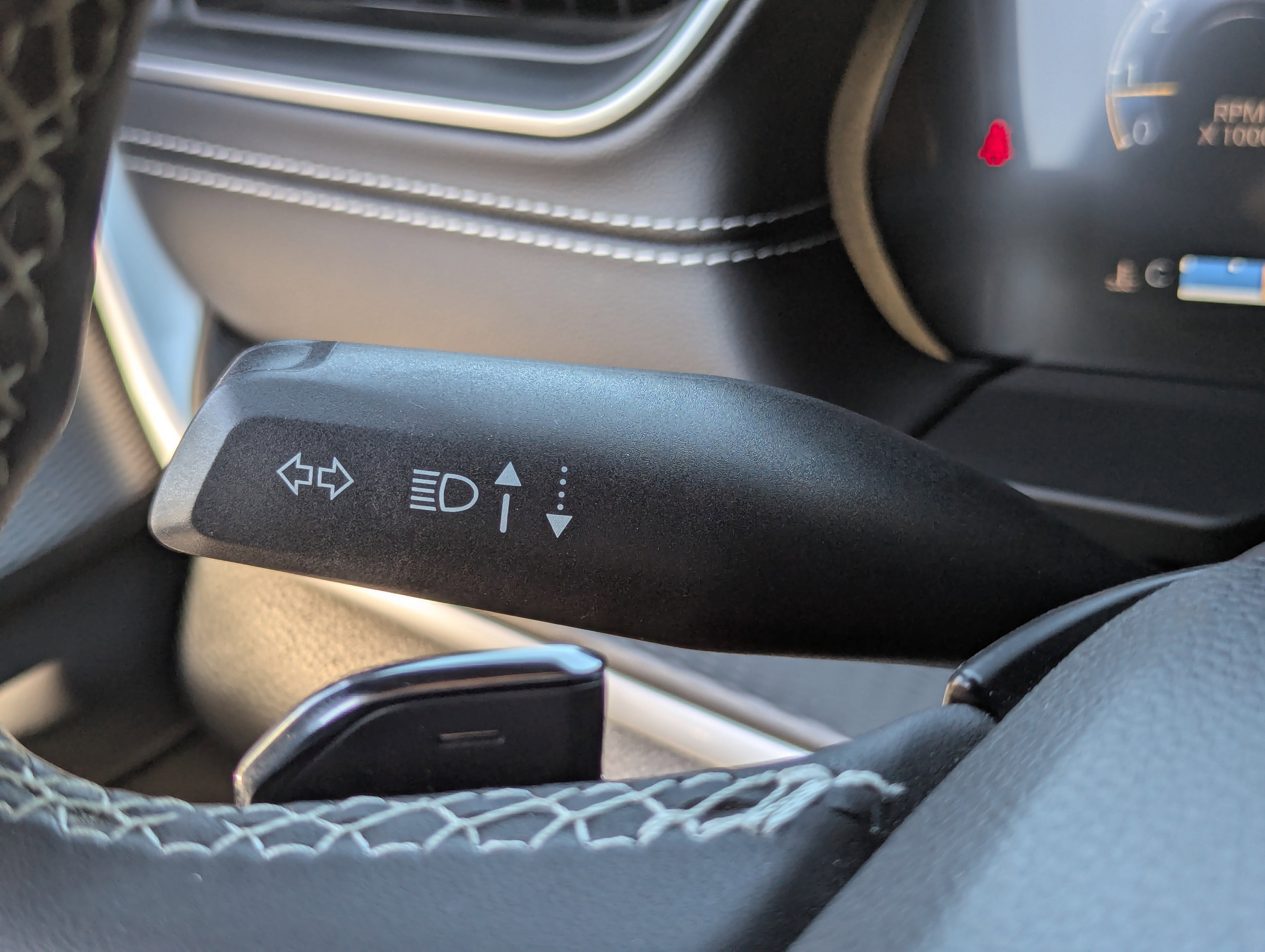 Used 2023 Jeep Grand Cherokee Altitude image 30