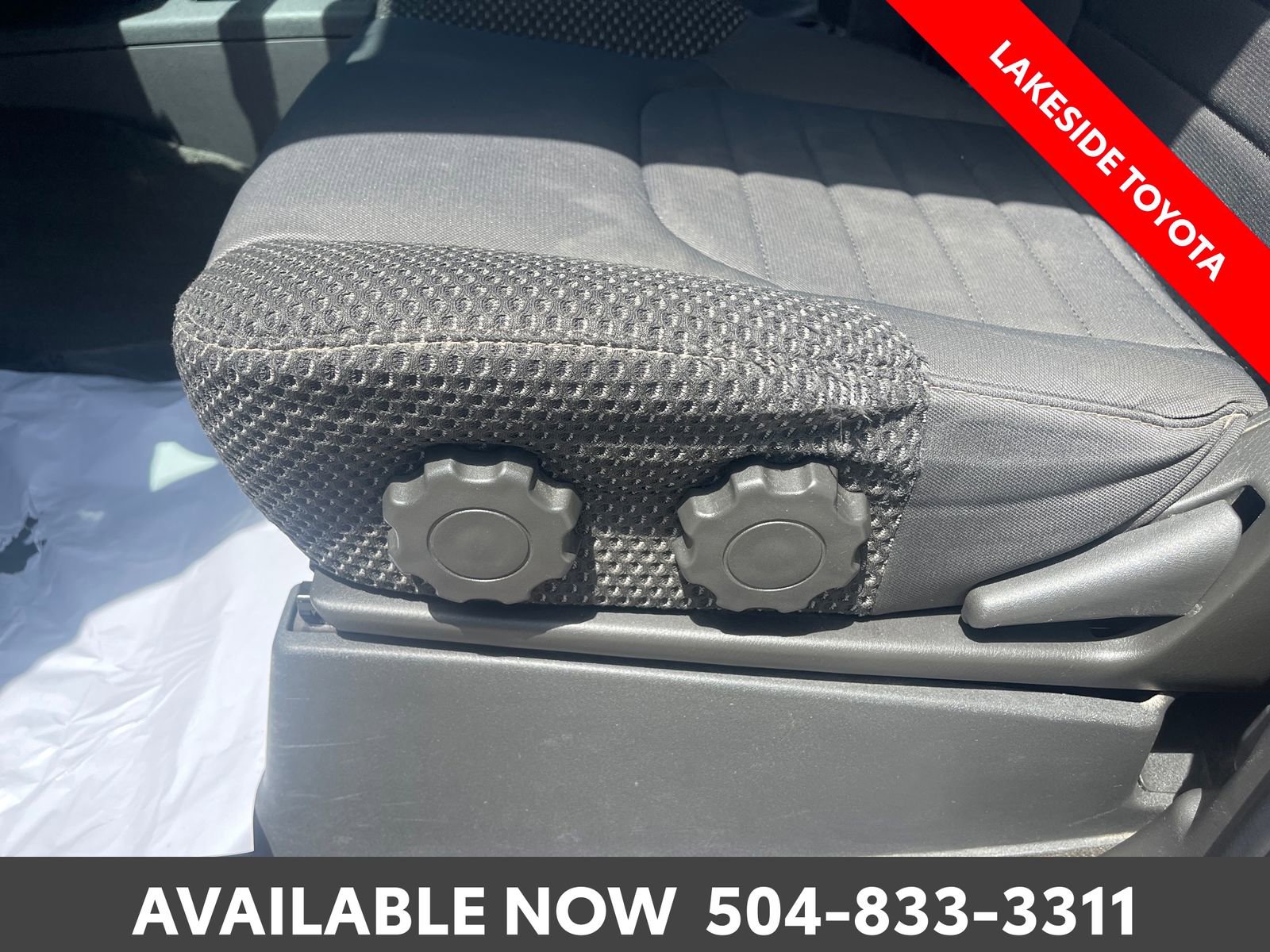 Used 2018 Nissan Frontier PRO-4X AWD/4WD image 25