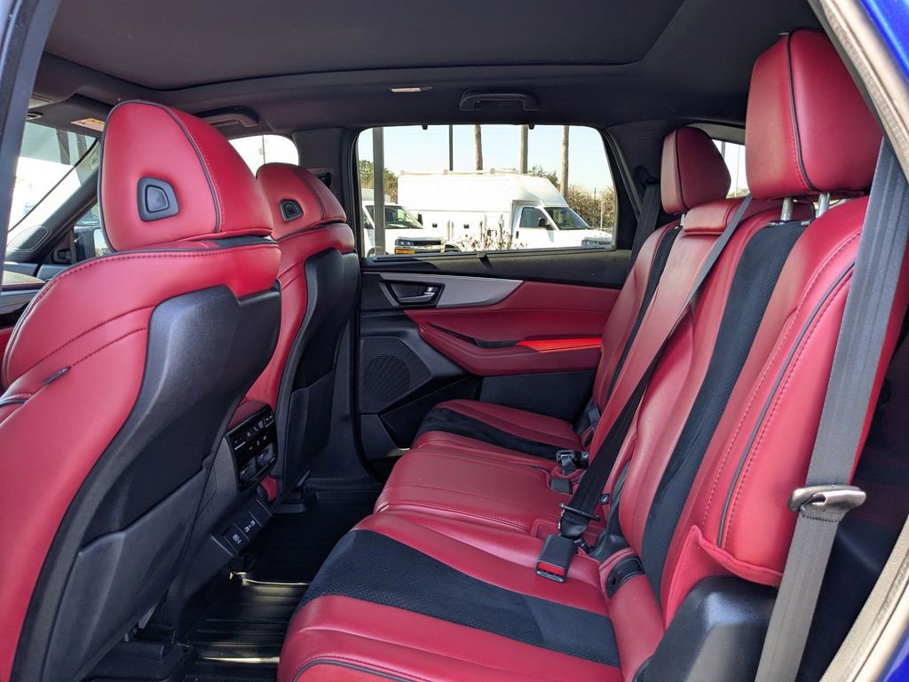 Used 2022 Acura MDX A-Spec image 15