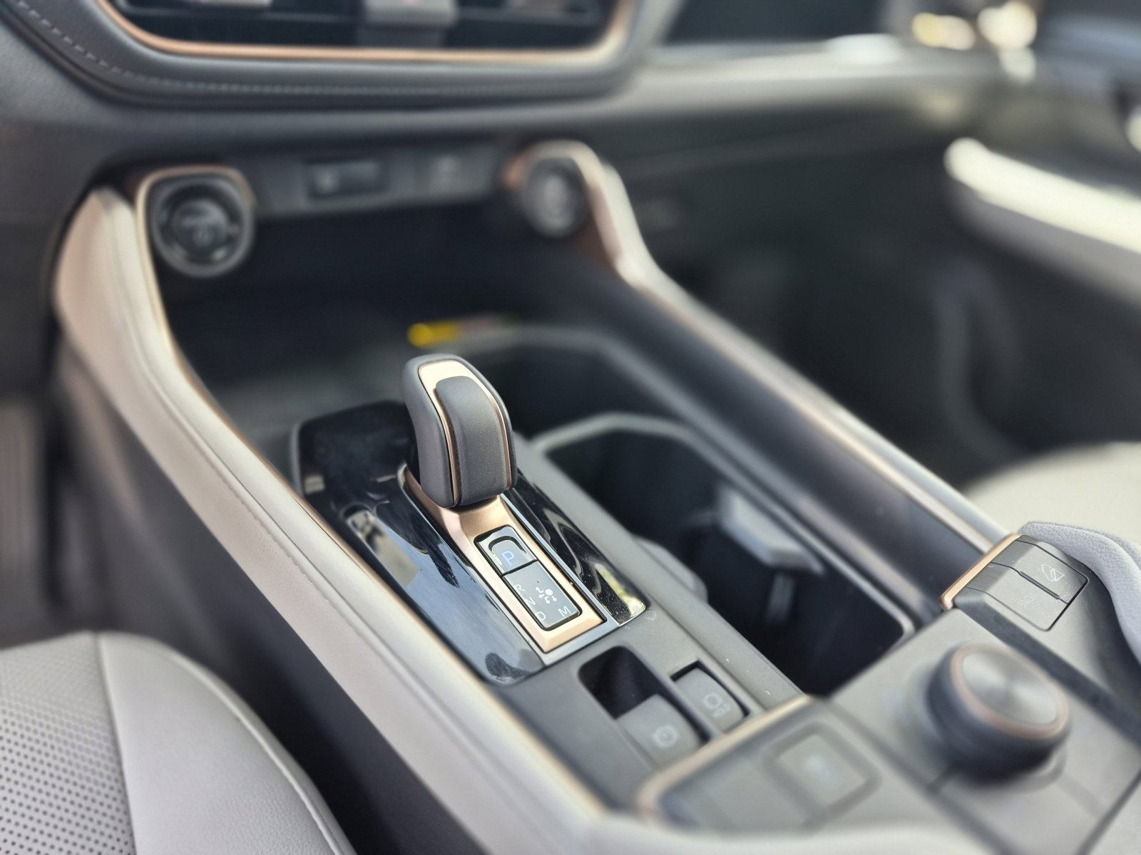 Used 2025 Toyota Grand Highlander AWD Hybrid image 12