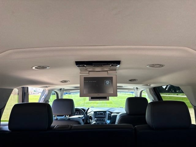 Used 2019 Chevrolet Suburban LT AWD/4WD image 31