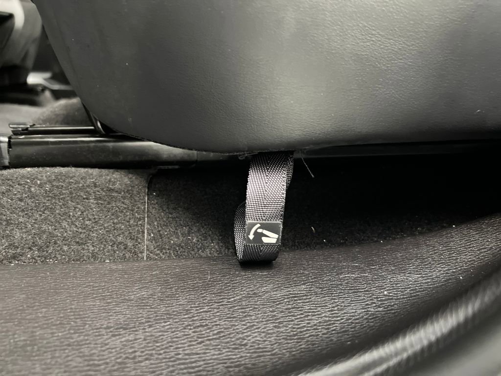 Used 2025 Mitsubishi Outlander SE image 13