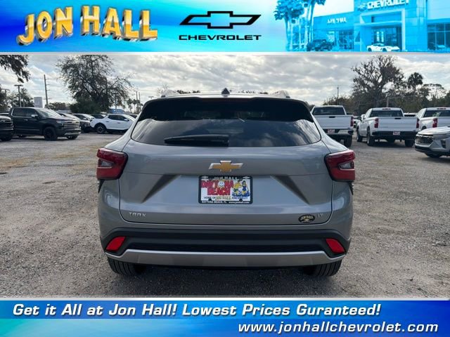 New 2026 Chevrolet Trax LT w/ Driver Confidence Package image 9