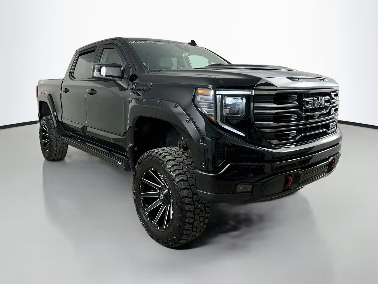 Used 2023 GMC Sierra 1500 AT4 w/ AT4 Premium Package AWD/4WD image 3