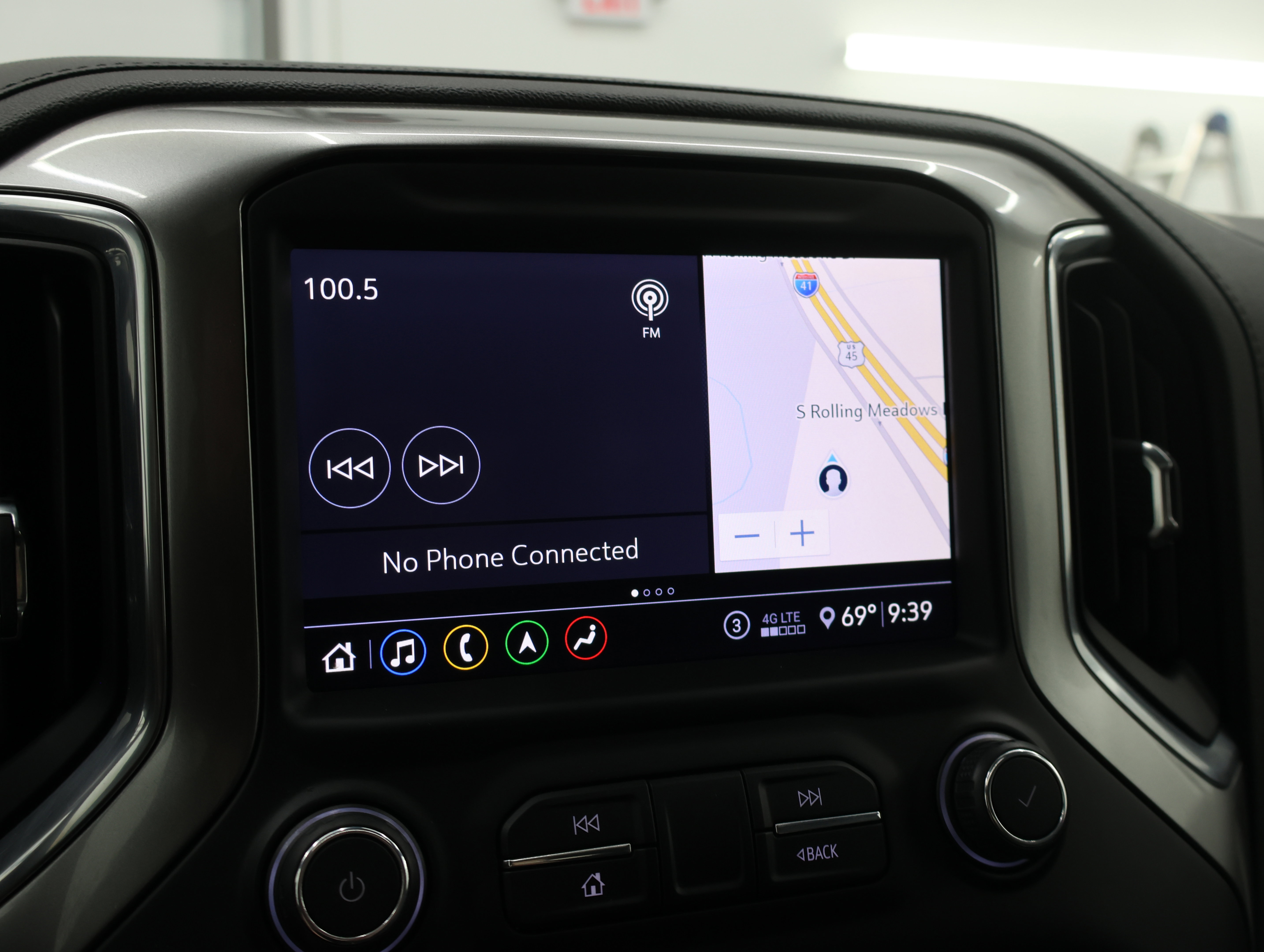Used 2020 Chevrolet Silverado 2500 LTZ w/ LTZ Premium Package AWD/4WD image 59