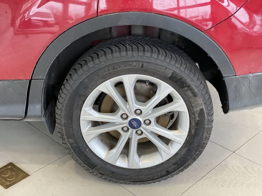 Used 2018 Ford Escape SEL w/ Ford Safe & Smart Package image 13