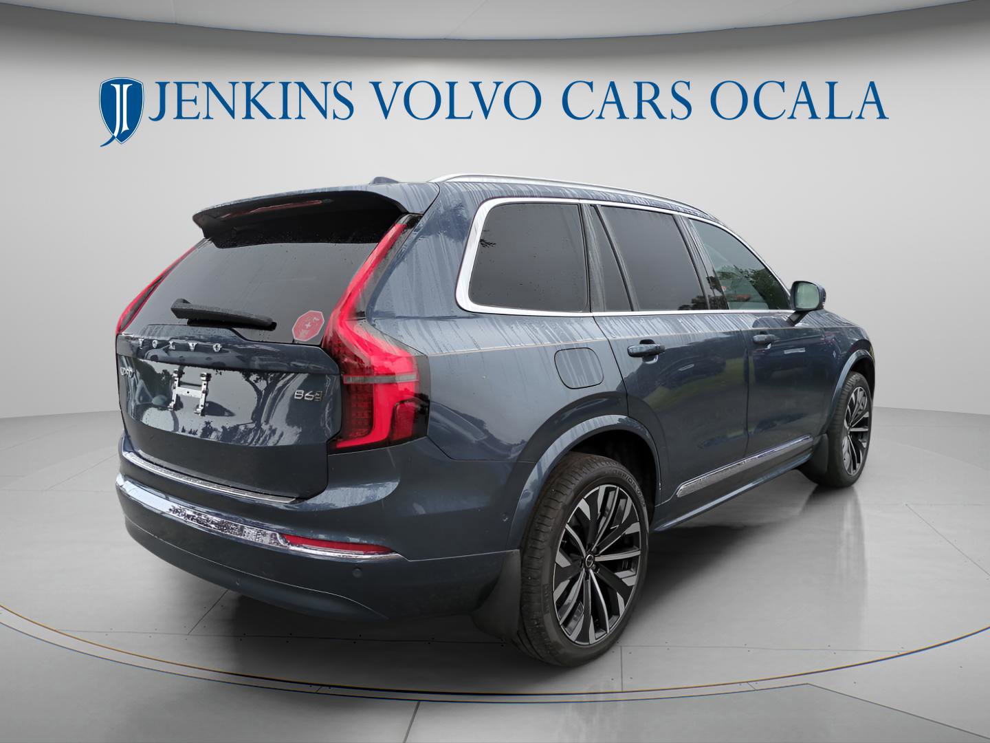 New 2026 Volvo XC90 B6 Plus w/ Protection Package Premier AWD/4WD image 3