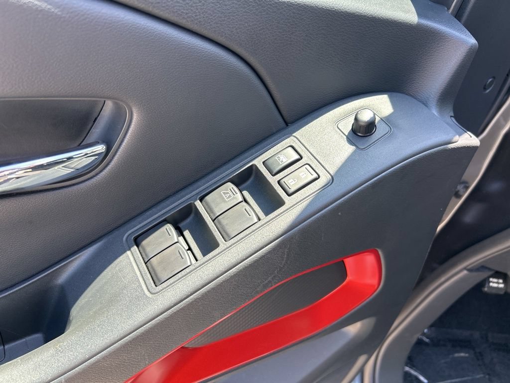 Certified 2025 Nissan Frontier PRO-4X AWD/4WD image 21
