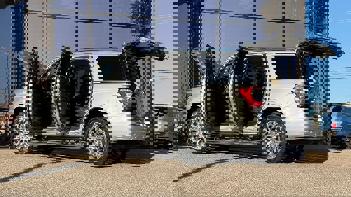 Used 2019 Ford Expedition Platinum image 29