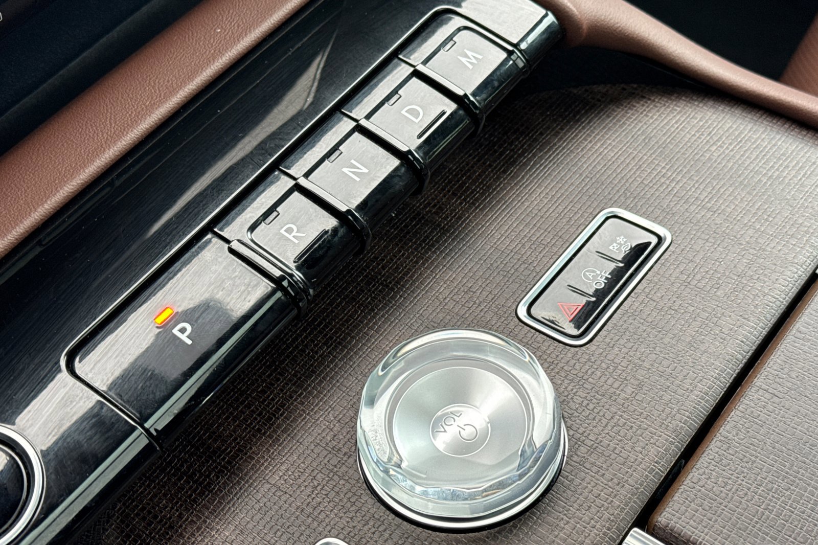 Used 2025 Lincoln Navigator Reserve image 22