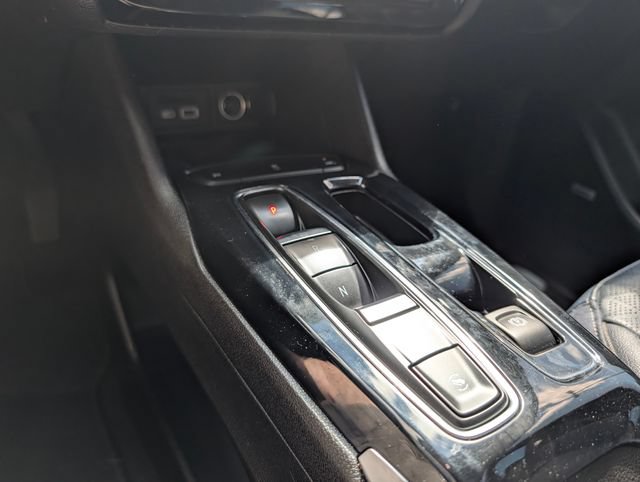 Used 2023 Chevrolet Bolt EUV Premier w/ Sun & Sound Package FWD image 23