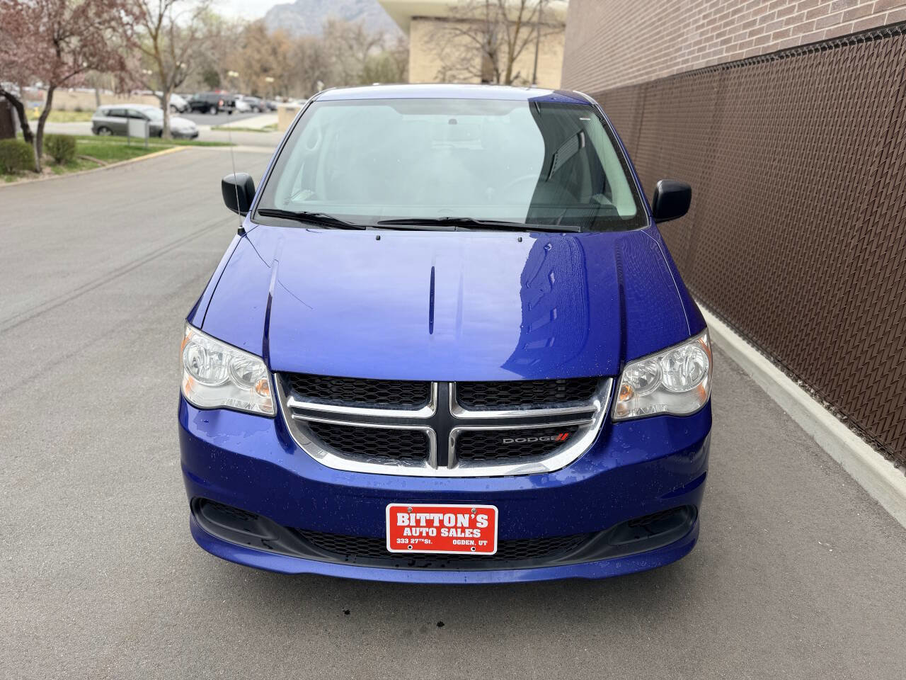 Used 2019 Dodge Grand Caravan SE w/ UConnect Hands-Free Group image 3