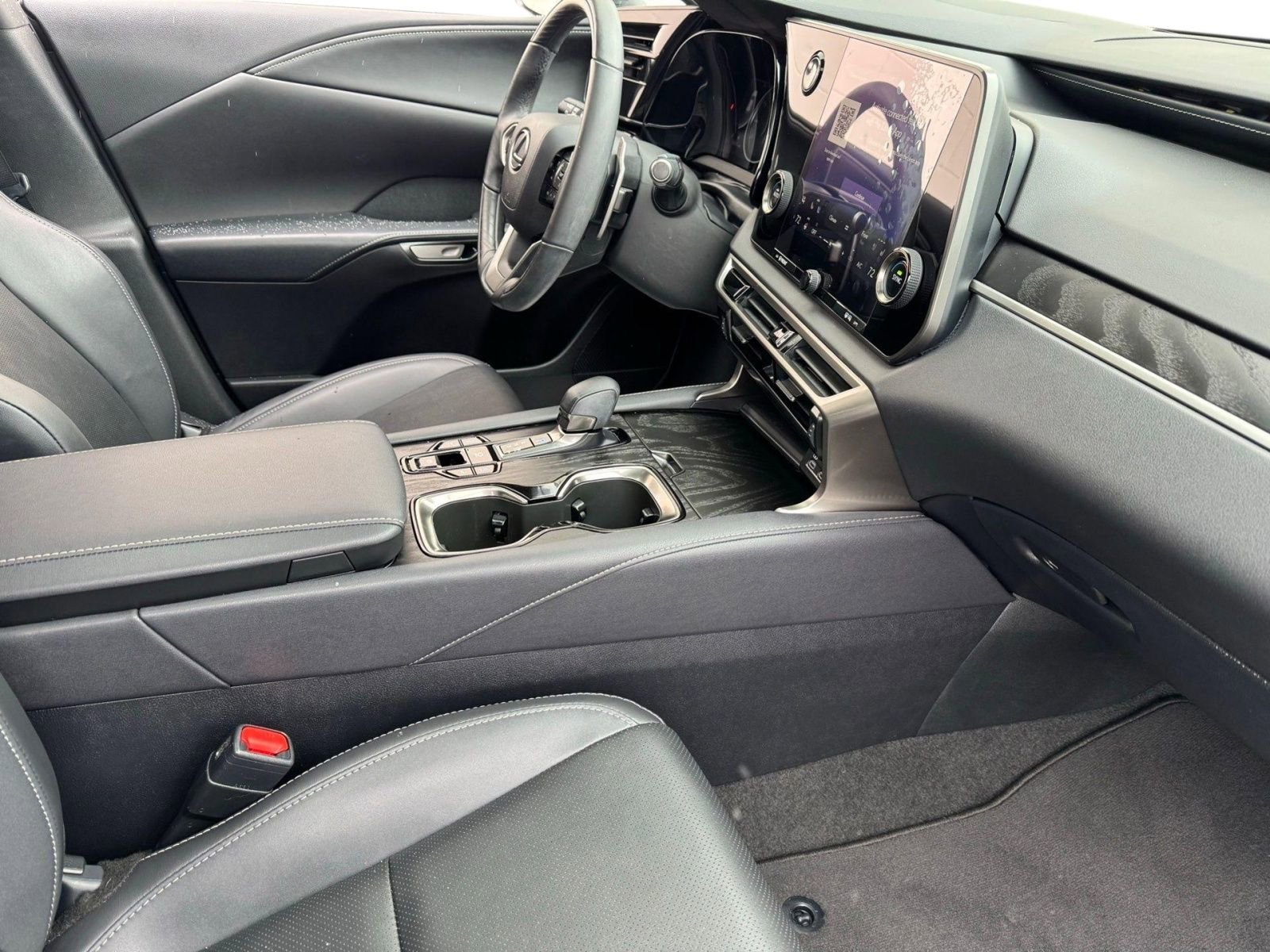 Used 2023 Lexus RX 350 Premium w/ Accessory Package (Z1) AWD/4WD image 9