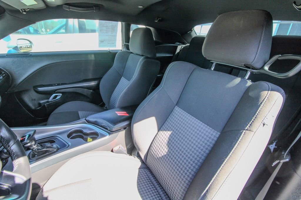 Used 2022 Dodge Challenger R/T w/ Blacktop Package image 13