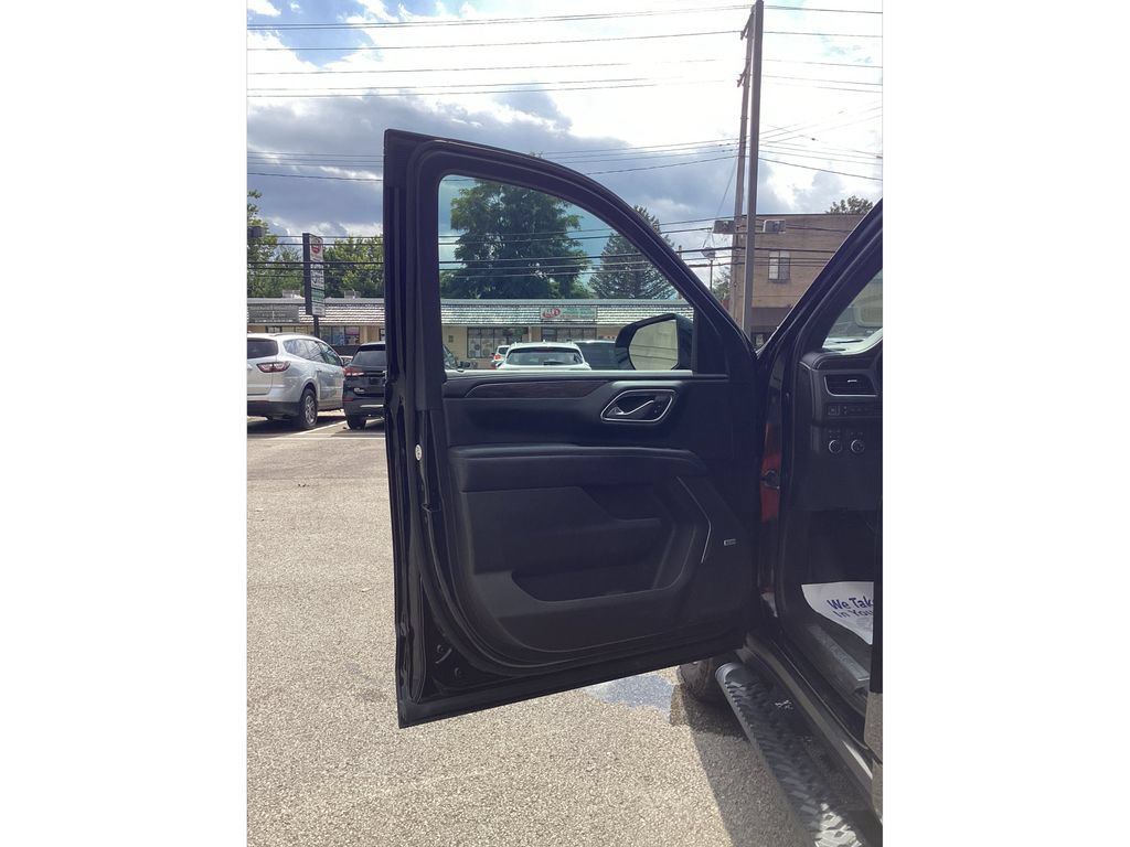 Used 2021 Chevrolet Suburban Z71 AWD/4WD image 18