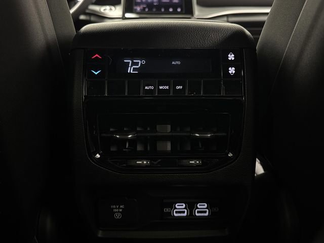 New 2025 Jeep Grand Cherokee L Altitude image 32