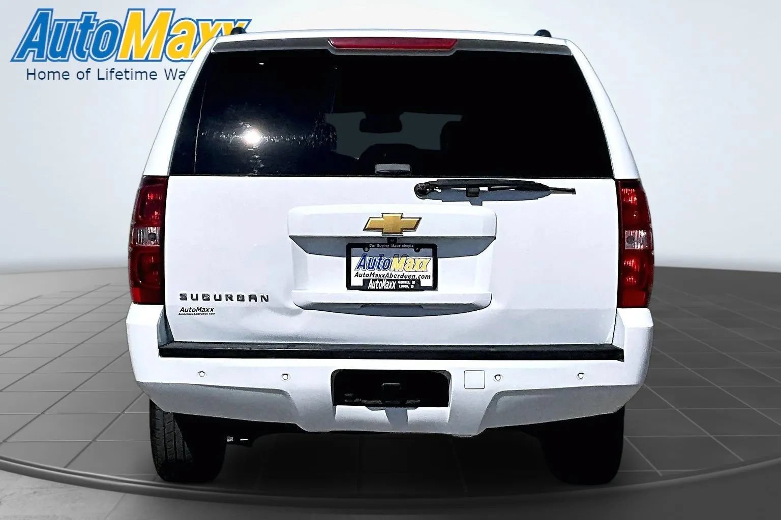 Used 2014 Chevrolet Suburban LS AWD/4WD image 7
