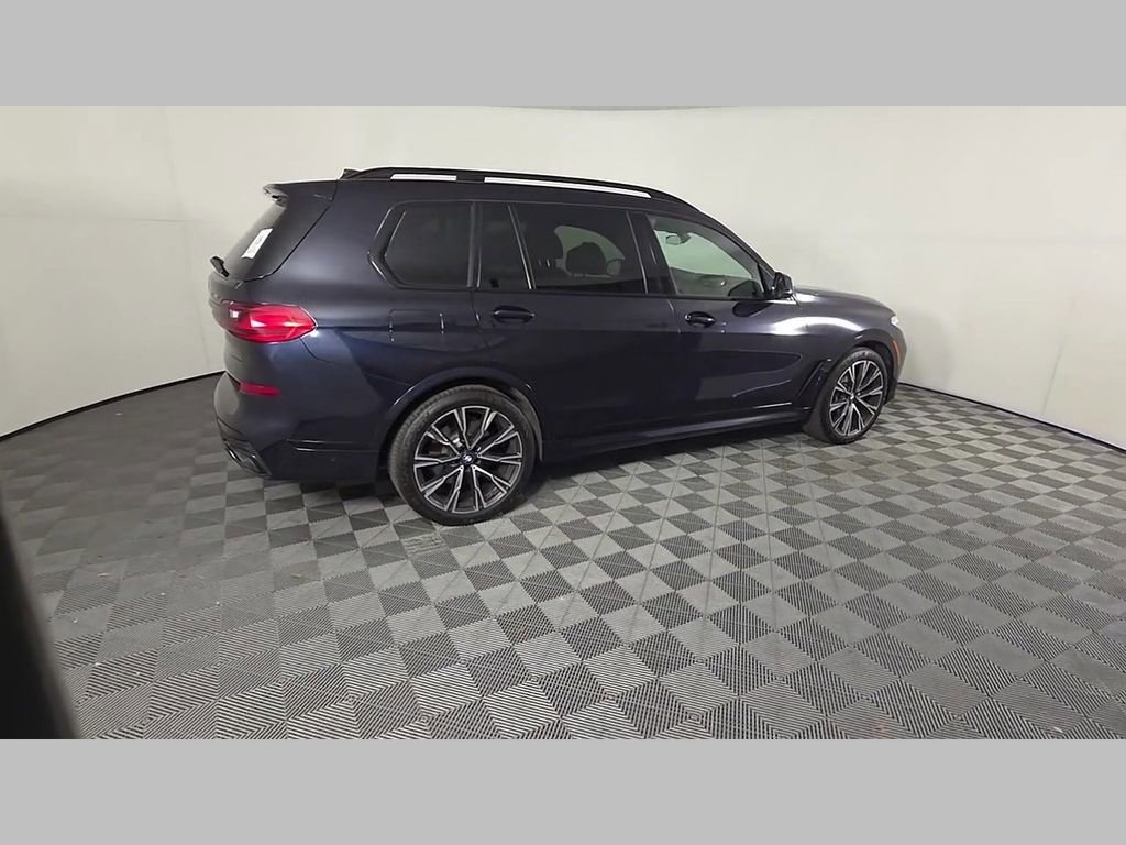 Used 2022 BMW X7 xDrive40i w/ M Sport Package image 38