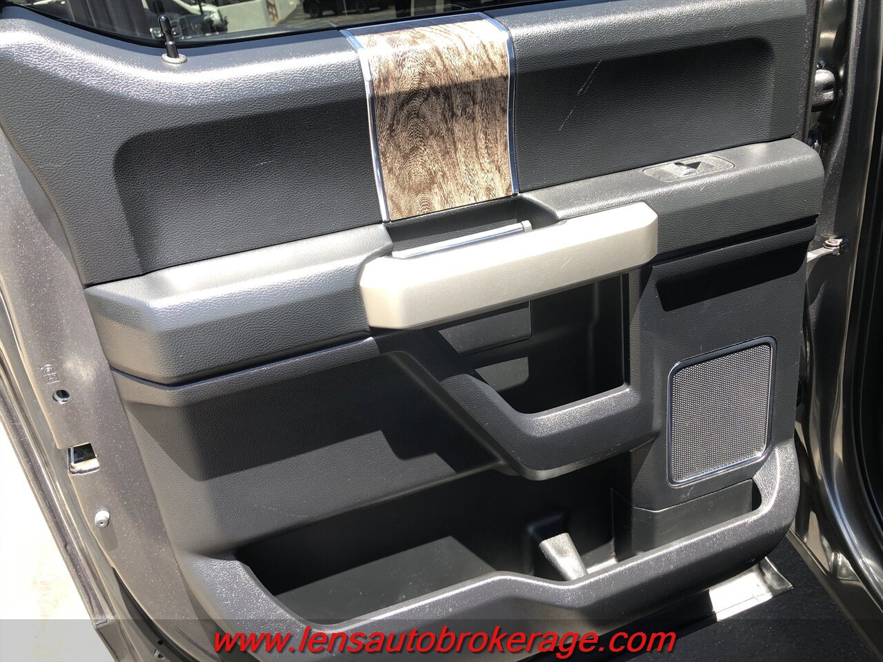 Used 2017 Ford F450 Lariat AWD/4WD image 19