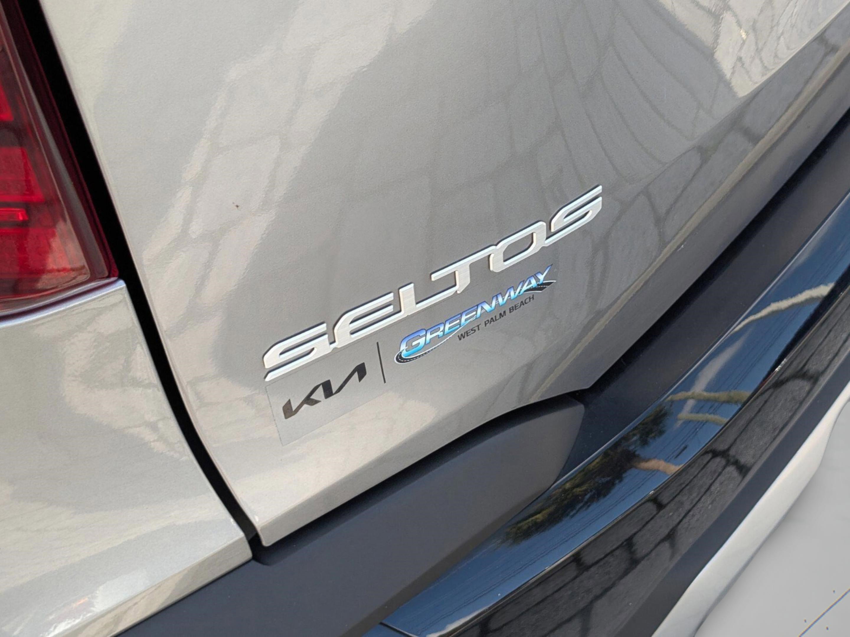 Used 2024 Kia Seltos SX AWD/4WD image 19