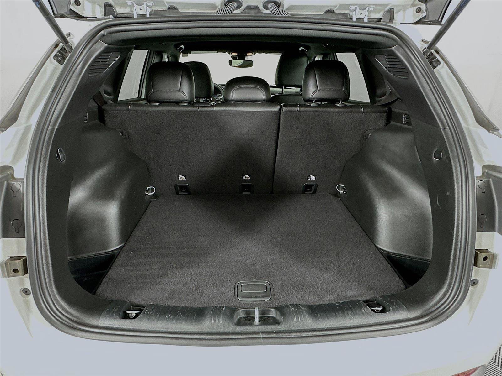 Used 2024 Jeep Compass Latitude image 25