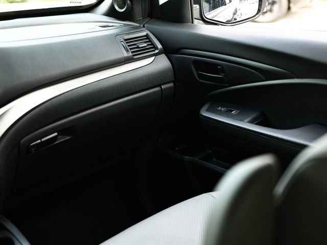 Used 2023 Honda Passport EX-L image 30