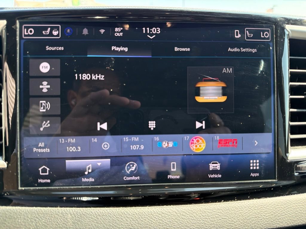 Used 2025 Chrysler Pacifica Select FWD image 35