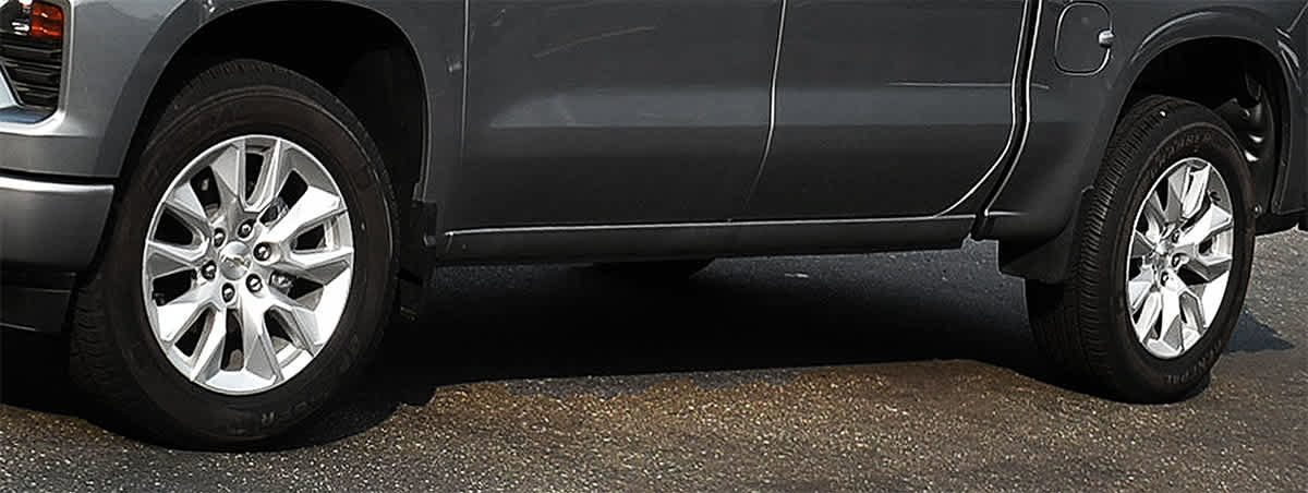 Used 2023 Chevrolet Silverado 1500 Custom AWD/4WD image 23