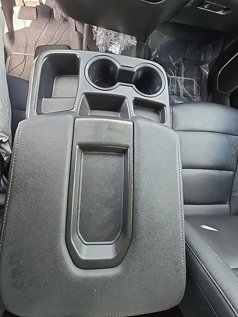 Used 2024 Chevrolet Silverado 2500 LT w/ Convenience Package image 31