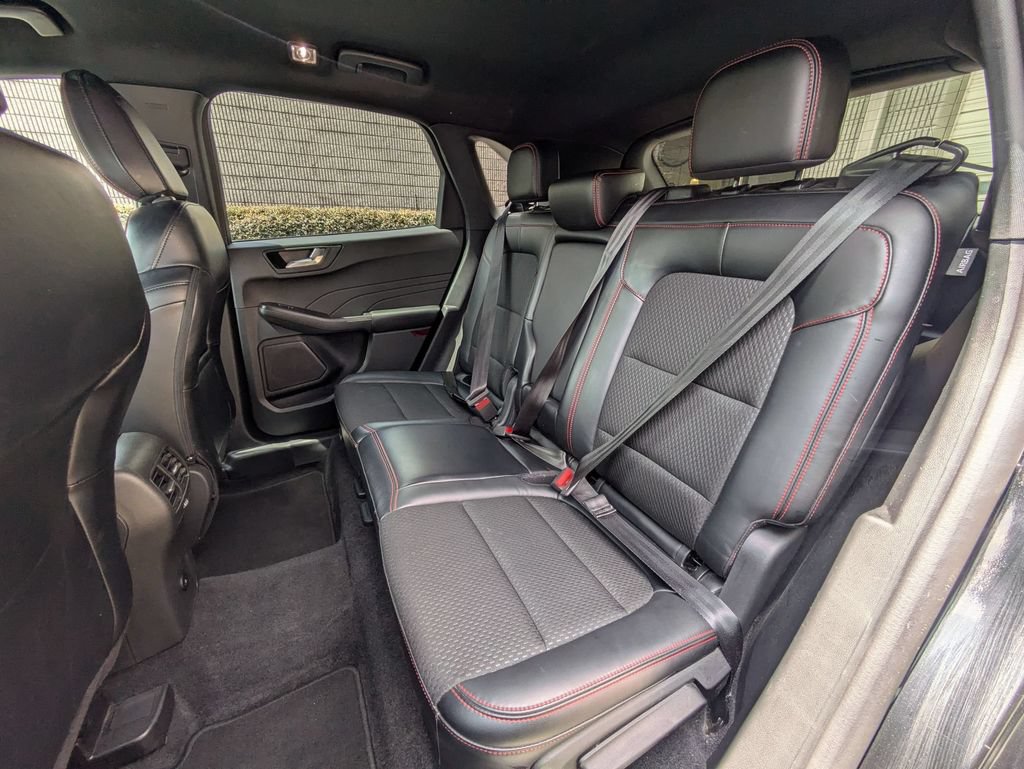 Used 2025 Ford Escape ST-Line AWD/4WD image 27