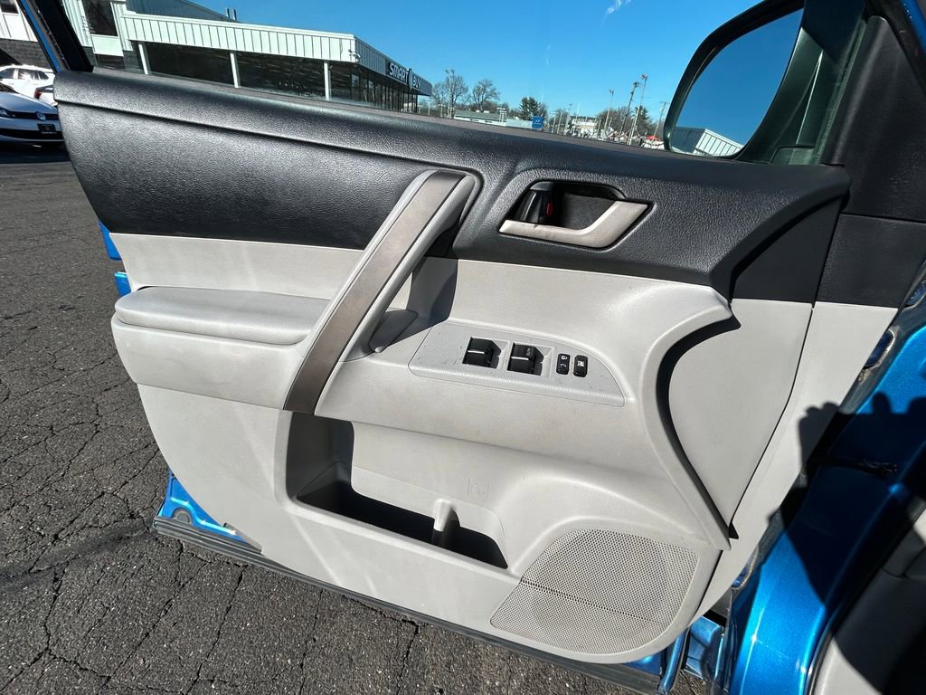 Used 2008 Toyota Highlander Sport image 15