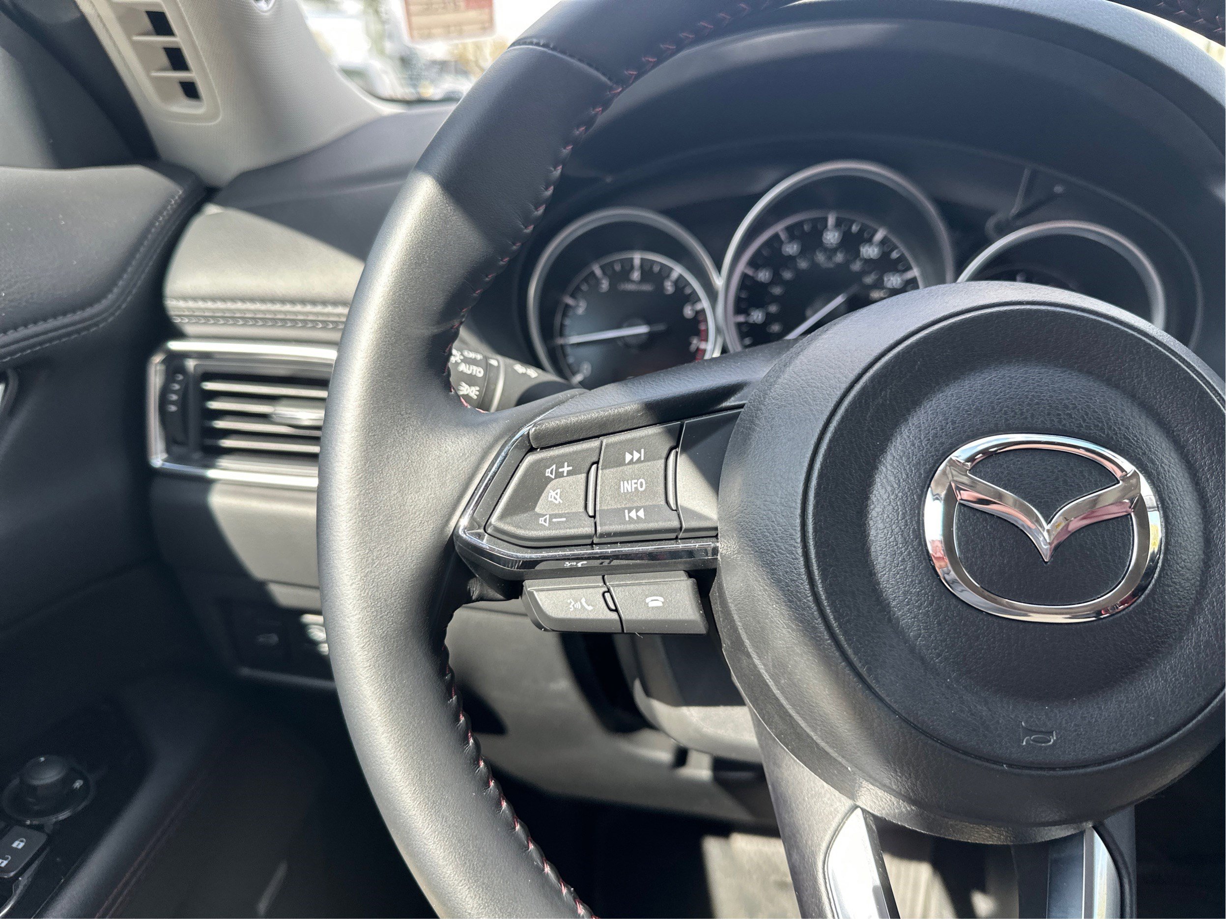 Certified 2025 MAZDA CX-5 Carbon Edition image 33