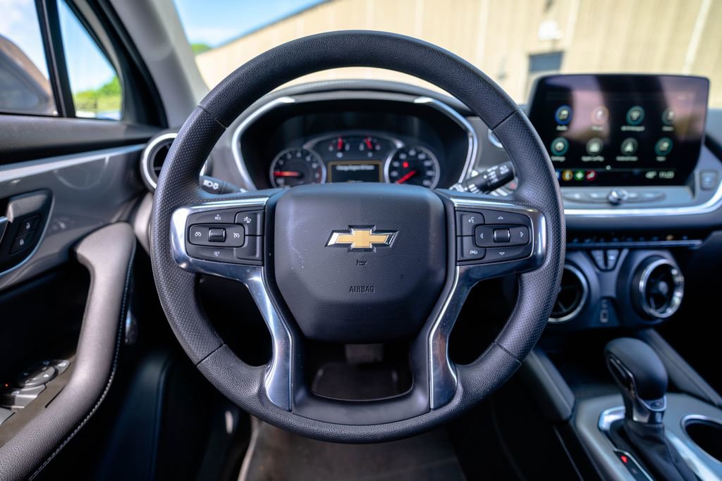 Used 2025 Chevrolet Blazer LT w/ LPO, Cargo Package FWD image 15
