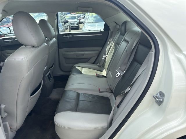 Used 2008 Chrysler 300 Touring RWD image 13