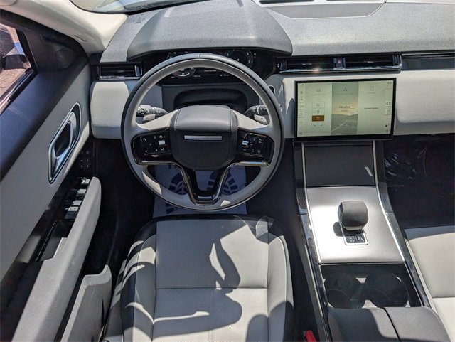 Used 2025 Land Rover Range Rover Velar Dynamic SE image 15