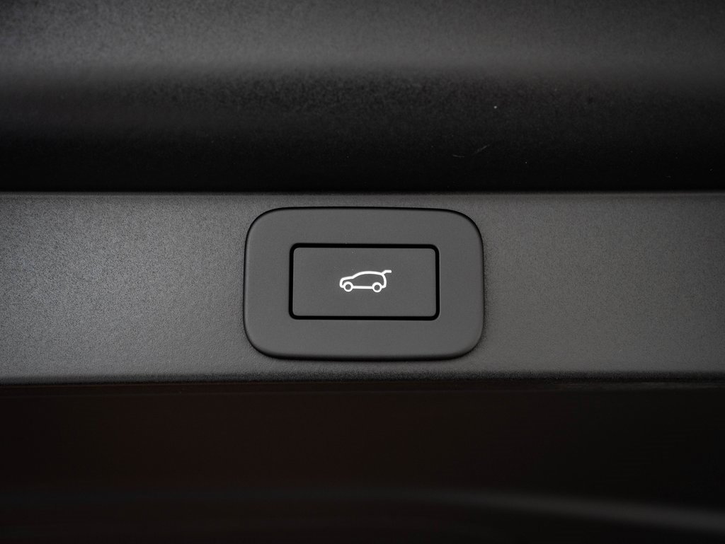 New 2026 Land Rover Range Rover SE image 20