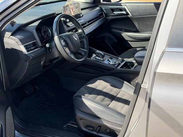 Used 2024 Mitsubishi Outlander SE FWD image 11