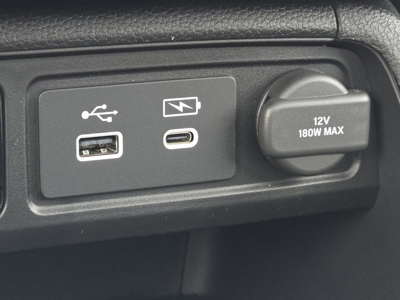 New 2025 Honda Pilot Touring image 12