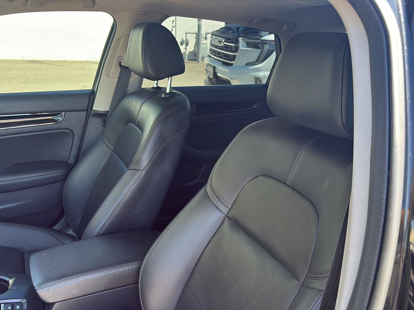 Used 2024 Honda Civic Touring image 14