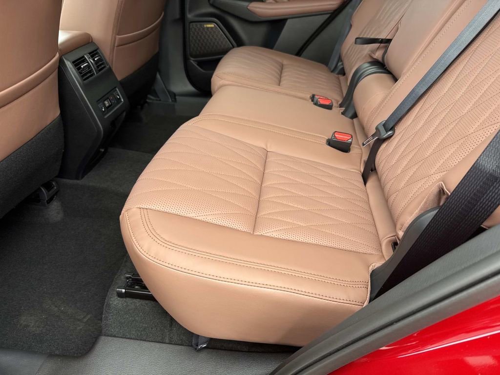 New 2026 Mitsubishi Outlander SEL image 14