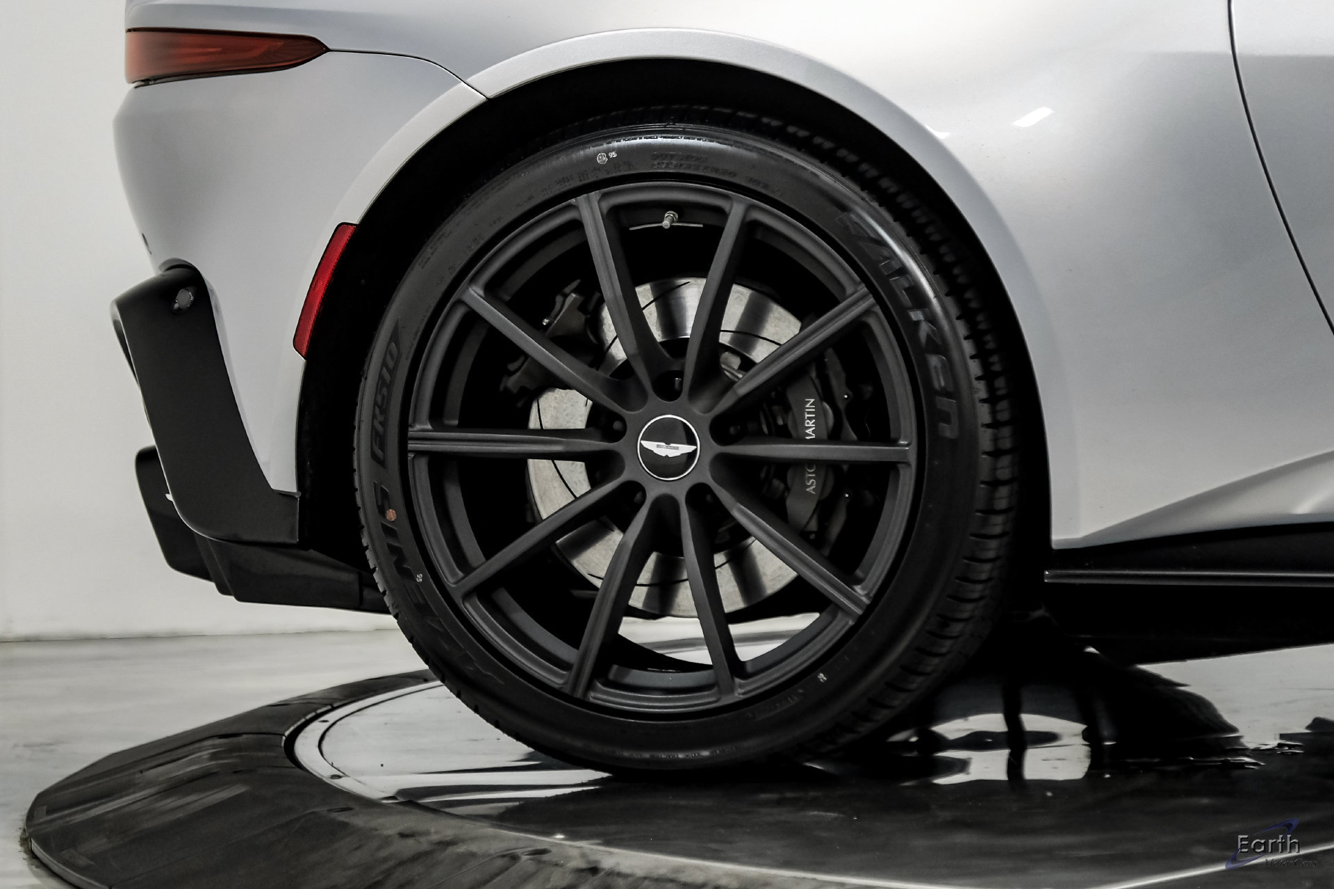 Used 2020 Aston Martin V8 Vantage Coupe RWD image 84