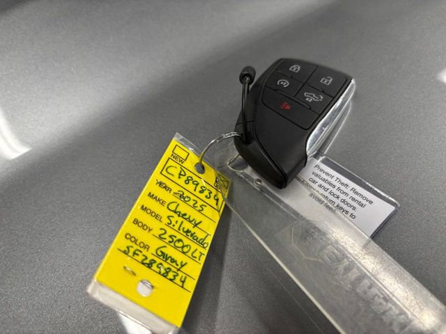 Used 2025 Chevrolet Silverado 2500 LT w/ Convenience Package image 25